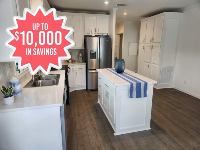 Manufactured home in St. Petersburg, FL 33714