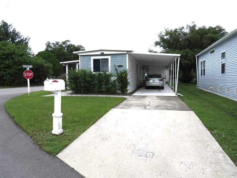 Manufactured home in Casselberry, FL 32707