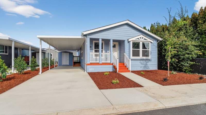 Manufactured home in Salem, OR 97317