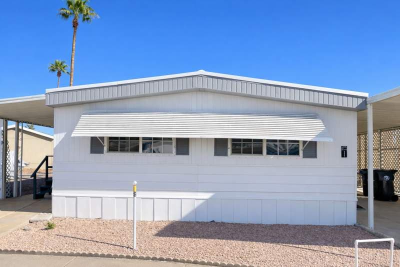 Manufactured home in Mesa, AZ 85204