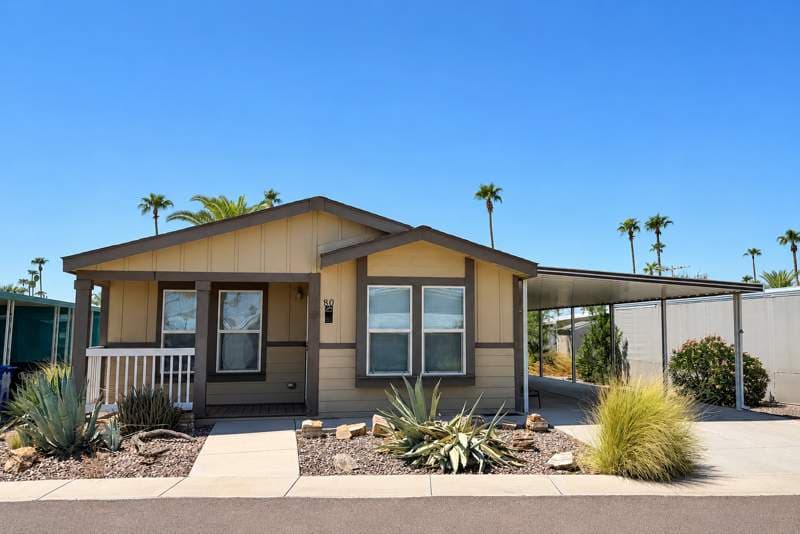 Manufactured home in Mesa, AZ 85204