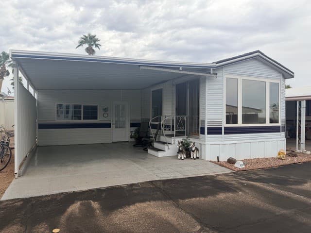 Manufactured home in Apache Junction, AZ 85120