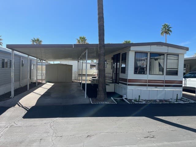 Manufactured home in Apache Junction, AZ 85120