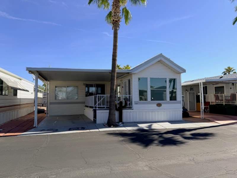 Manufactured home in Apache Junction, AZ 85120