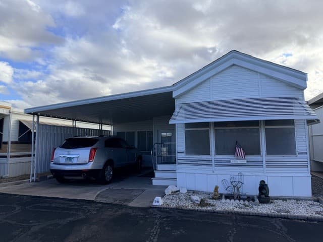 Manufactured home in Apache Junction, AZ 85120