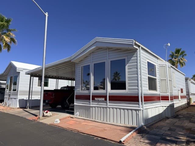Manufactured home in Apache Junction, AZ 85120