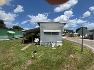 Manufactured home in Melbourne, FL 32901