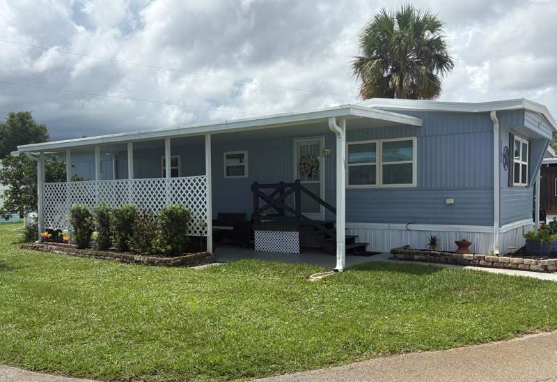 Manufactured home in Melbourne, FL 32901