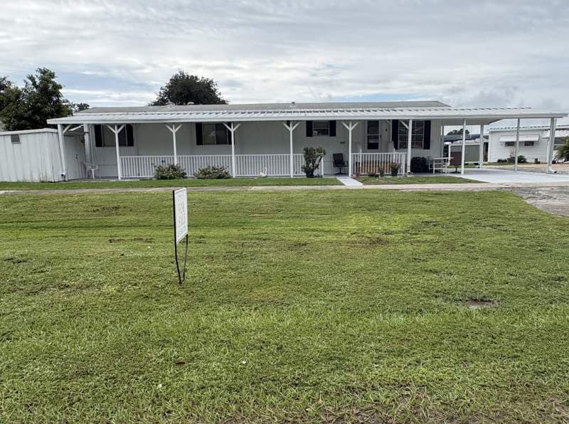 Manufactured home in Melbourne, FL 32901