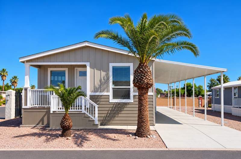 Manufactured home in Mesa, AZ 85208