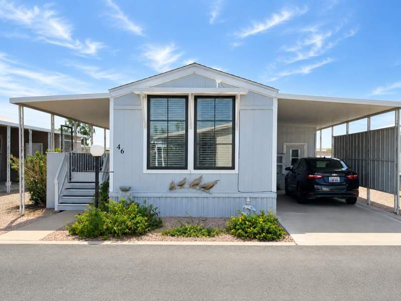 Manufactured home in Mesa, AZ 85208