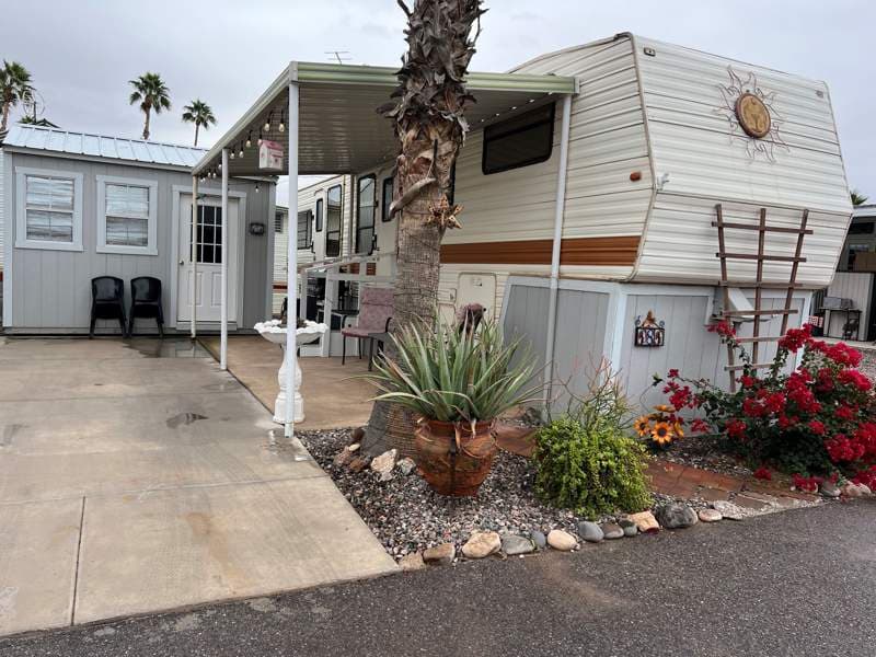 Manufactured home in Coolidge, AZ 85128