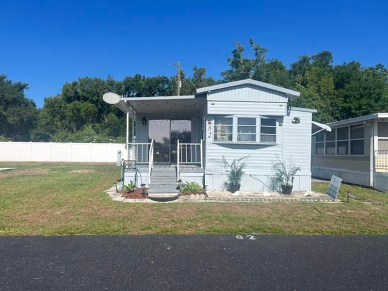 Manufactured home in Zephyrhills, FL 33541