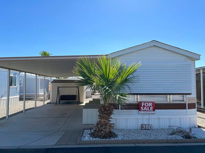 Manufactured home in Yuma, AZ 85365