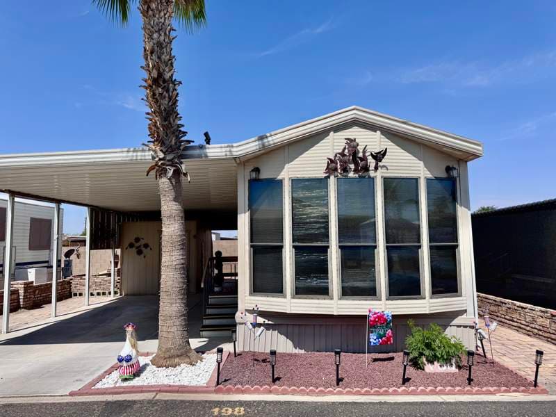 Manufactured home in Yuma, AZ 85365