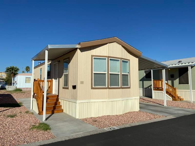 Manufactured home in Las Vegas, NV 89121