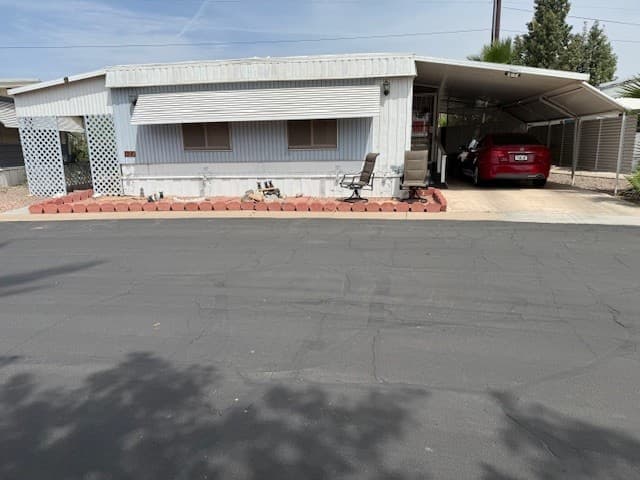 Manufactured home in Phoenix, AZ 85021