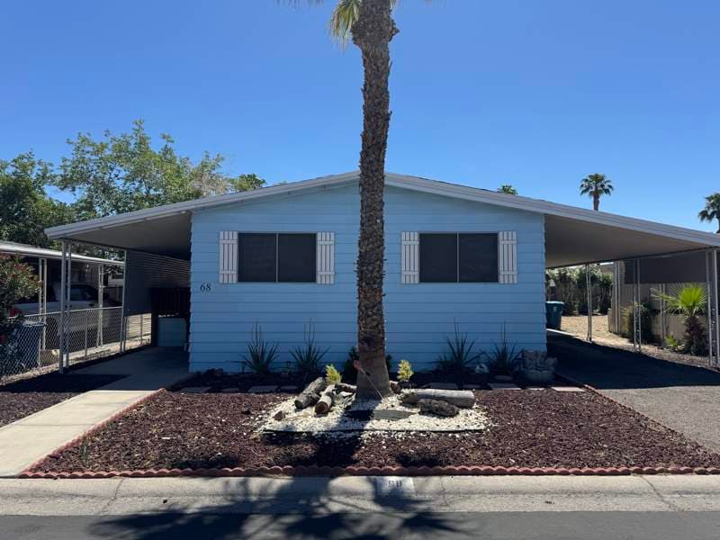 Manufactured home in Las Vegas, NV 89104