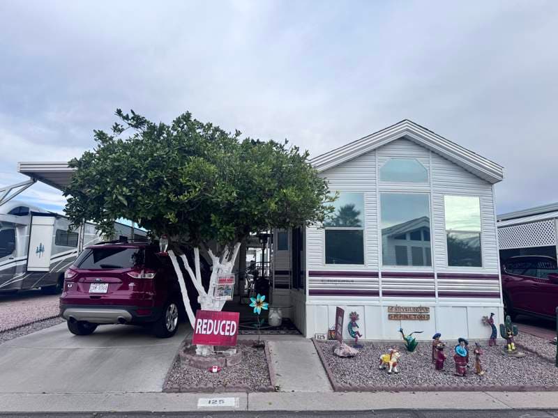 Manufactured home in Apache Junction, AZ 85120