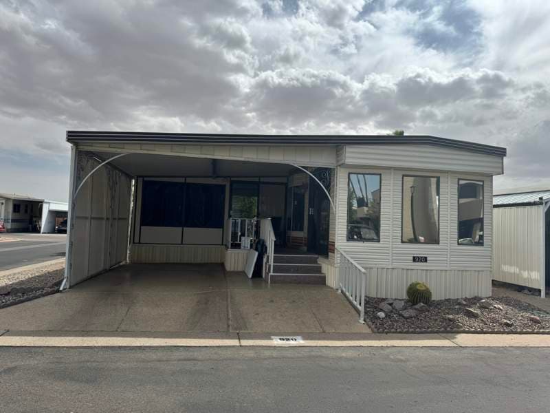 Manufactured home in Apache Junction, AZ 85120