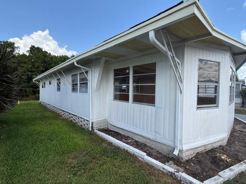 Manufactured home in Largo, FL 33771