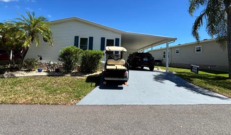 Manufactured home in Lake Placid, FL 33852