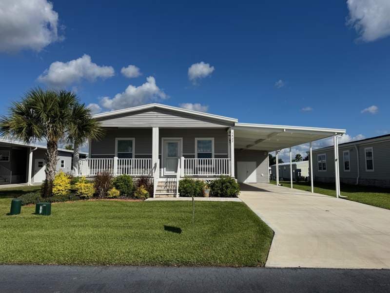 Manufactured home in Frostproof, FL 33843