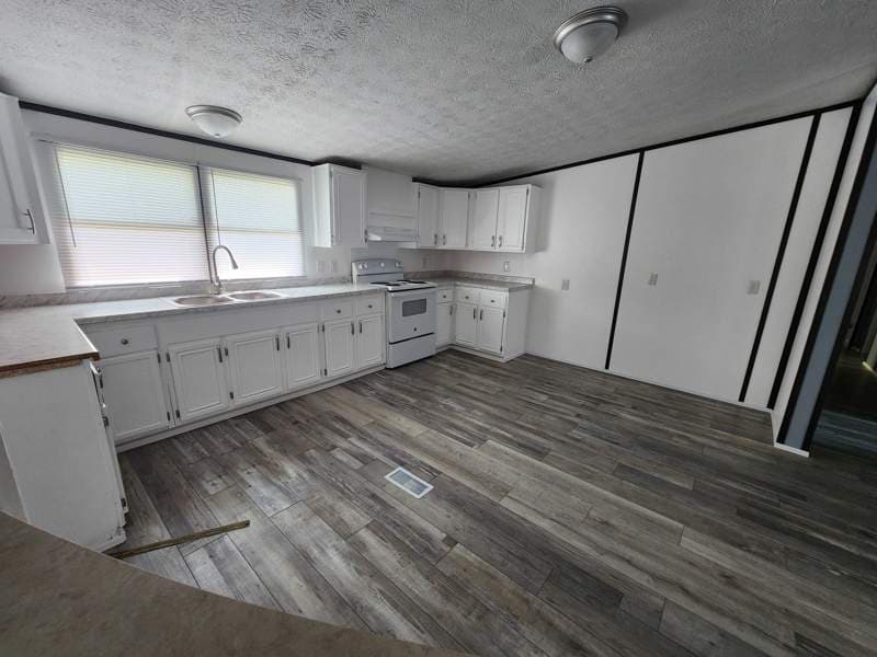 Manufactured home in Columbia City, IN 46725