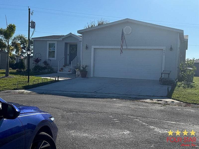 Manufactured home in Vero Beach, FL 32966