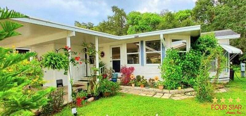 Manufactured home in Zephyrhills, FL 33541