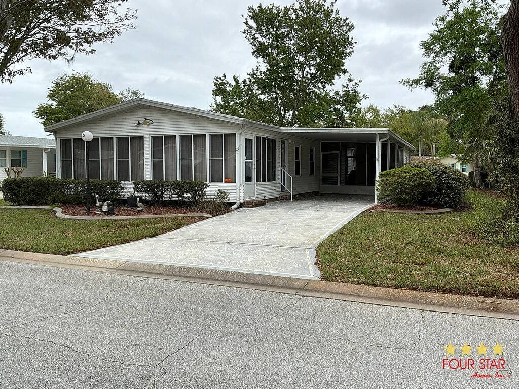 Manufactured home in Ormond Beach, FL 32174