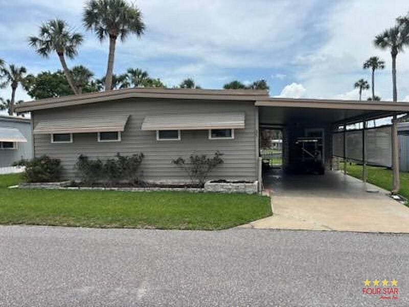 Manufactured home in Eustis, FL 32726