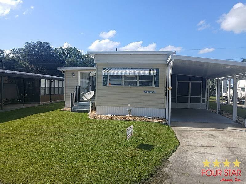 Manufactured home in DeLand, FL 32720