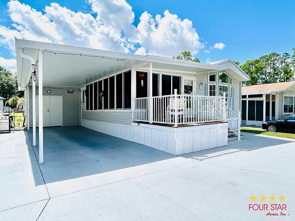 Manufactured home in Clermont, FL 34715