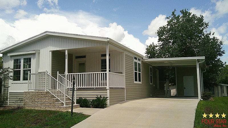 Manufactured home in DeLand, FL 32724