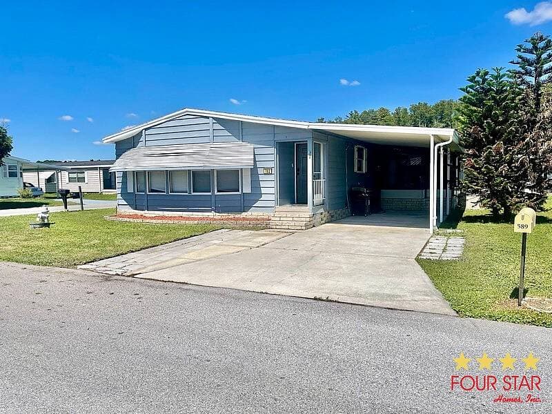 Manufactured home in Kissimmee, FL 34746
