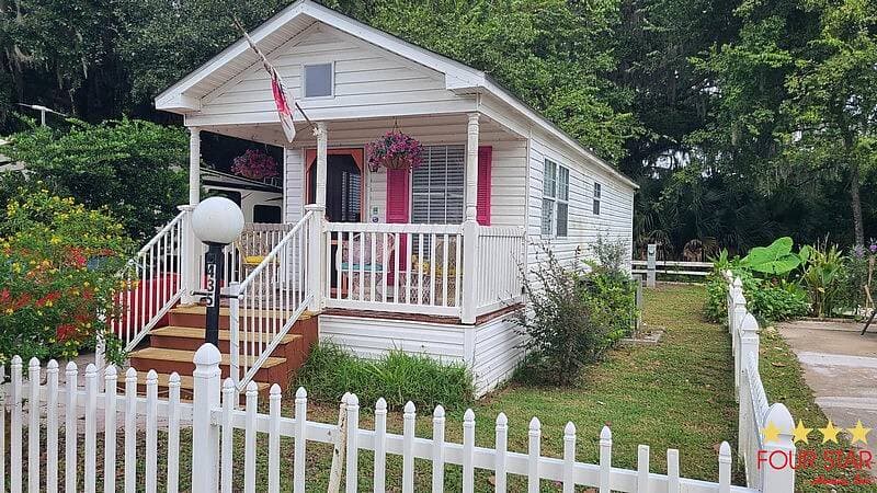 Manufactured home in Flagler Beach, FL 32136
