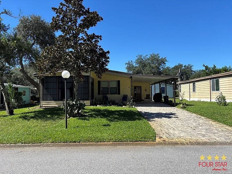 Manufactured home in Ormond Beach, FL 32174