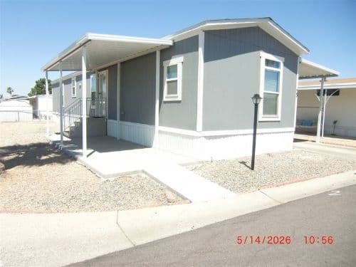 Manufactured home in Peoria, AZ 85345