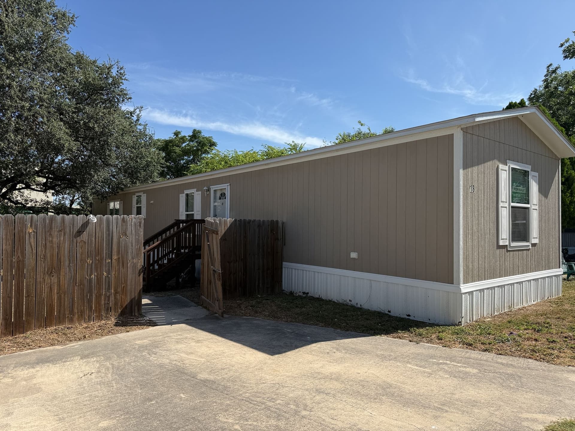Manufactured home in Leon Valley, TX 78238