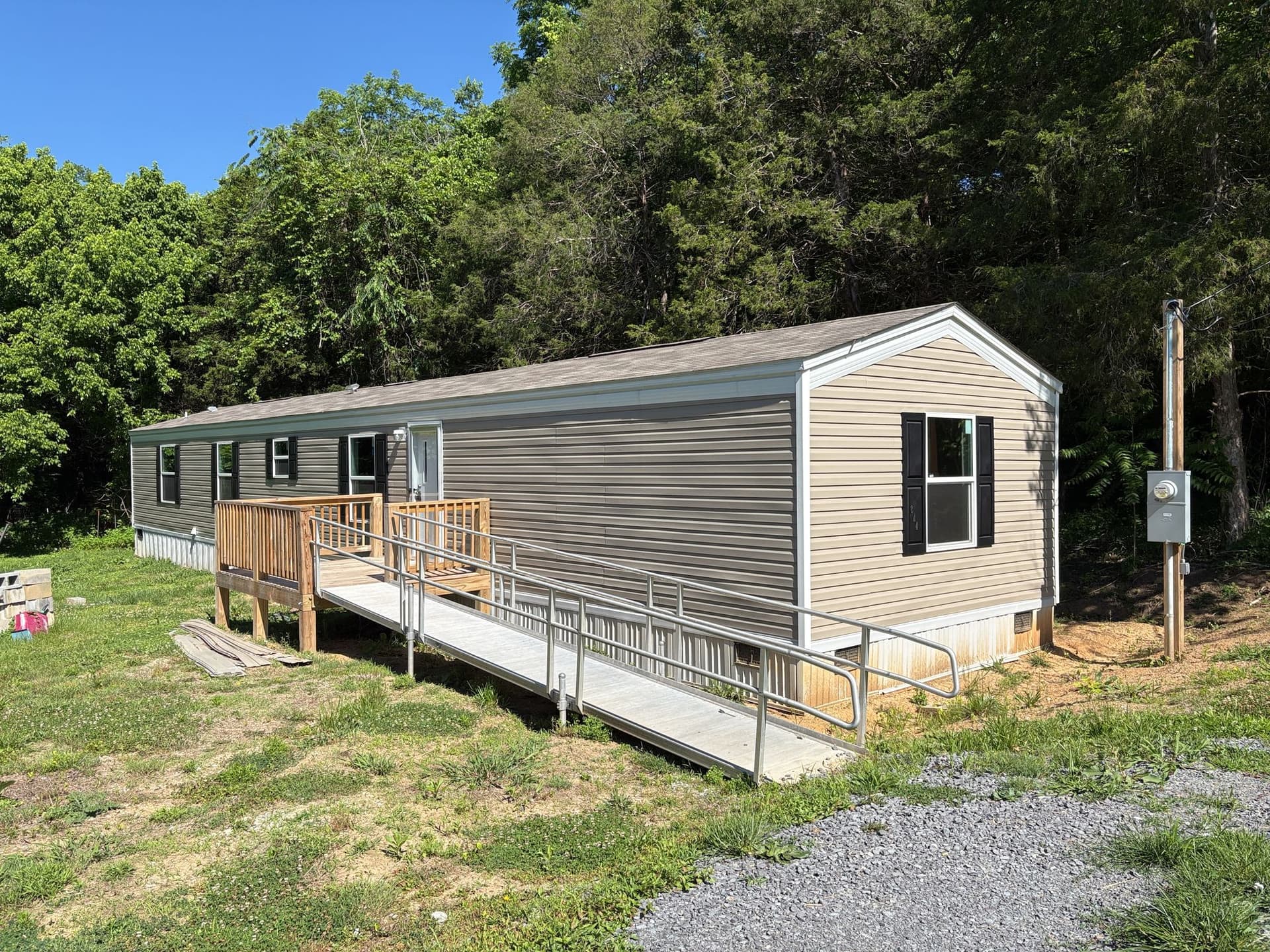Manufactured home in DRYDEN, VA 24243