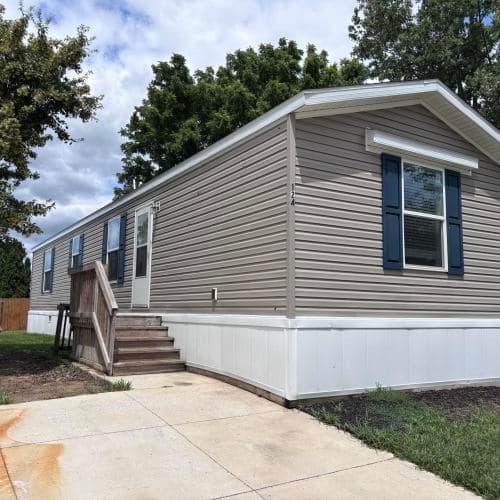 Manufactured home in Muncie, IN 47303