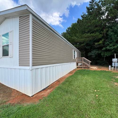 Manufactured home in Lavonia, GA 30553