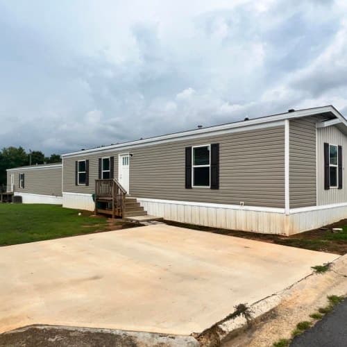 Manufactured home in Lavonia, GA 30553