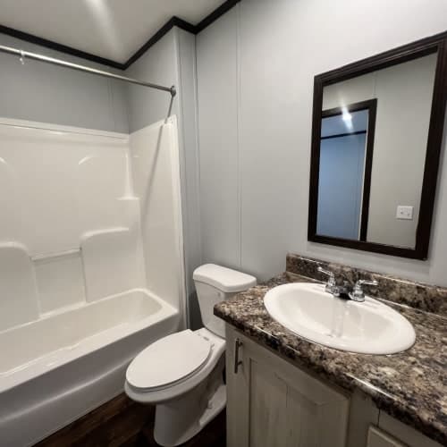 Manufactured home in Burlington, NC 27217