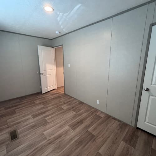Manufactured home in Muncie, IN 47303