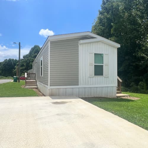 Manufactured home in Lavonia, GA 30553