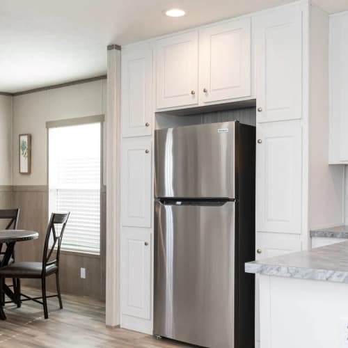 Manufactured home in New Castle, IN 47362