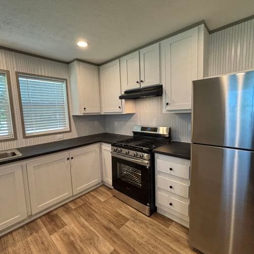 Manufactured home in New Castle, IN 47362