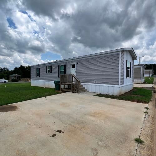 Manufactured home in Lavonia, GA 30520